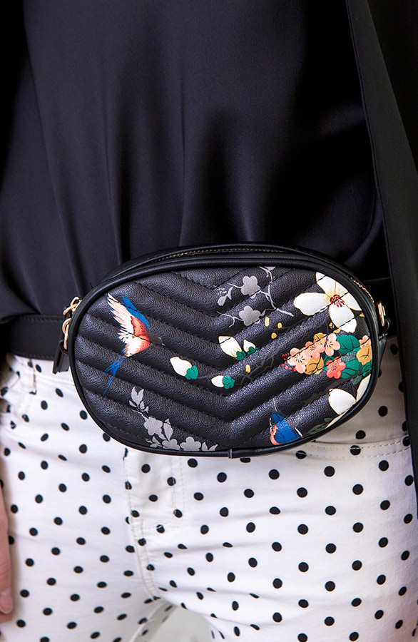 Bumbag Bloemen Zwart – shoparchief, foto 2