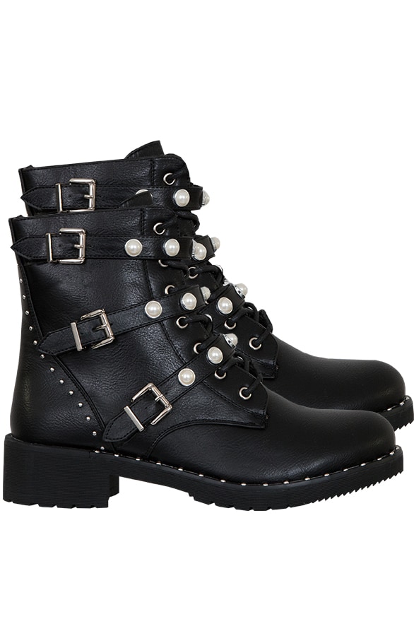 Perlen Biker Boots Limited, Shoparchiv
