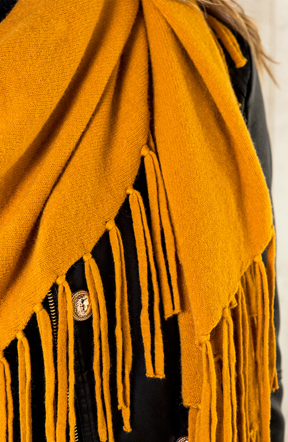 Poncho Sjaal Fringe Okergeel – shoparchief, foto 4