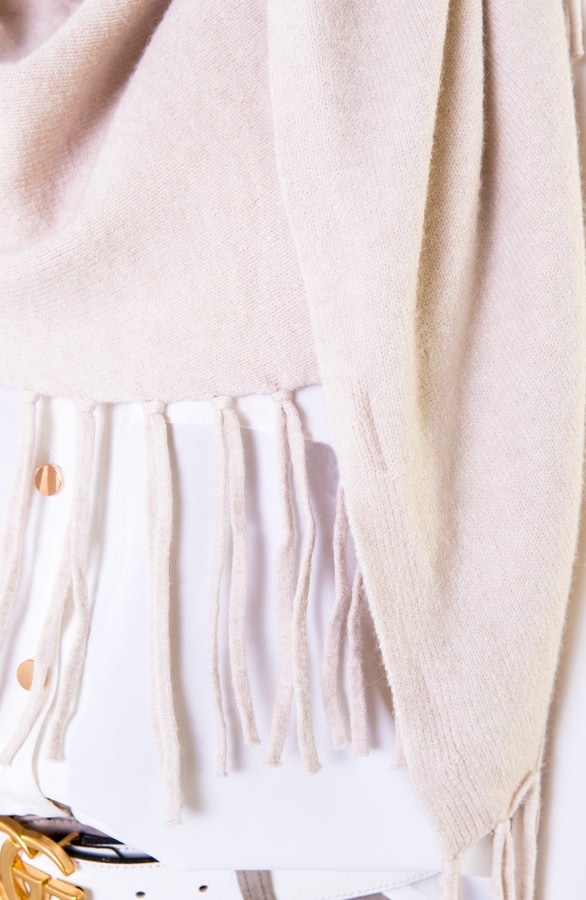 Poncho Sjaal Fringe Creme – shoparchief, foto 4