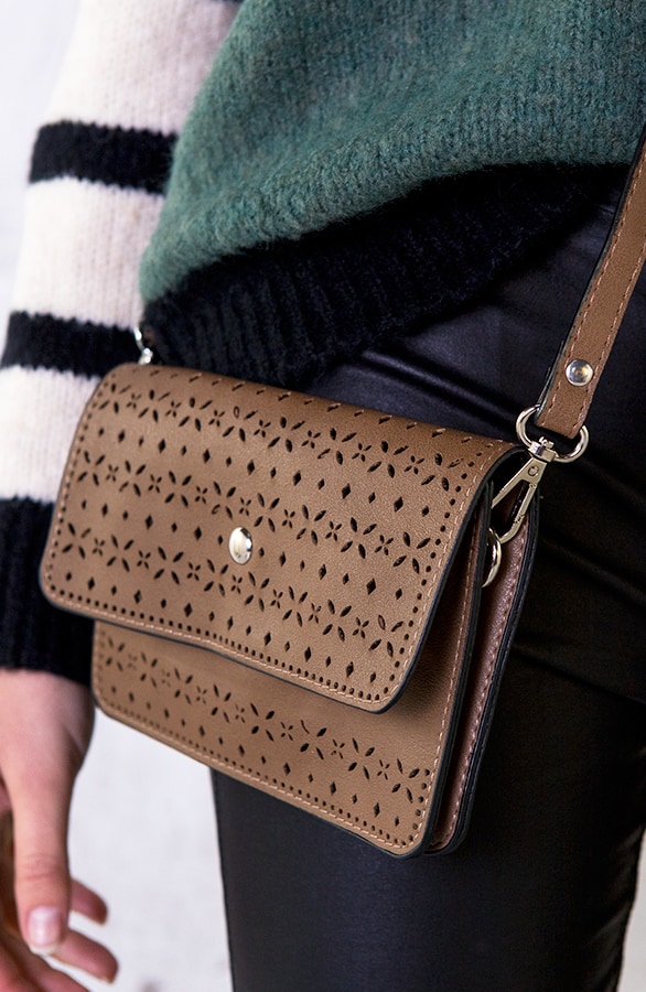 Clutch Cut Out Taupe – shoparchief, foto 2