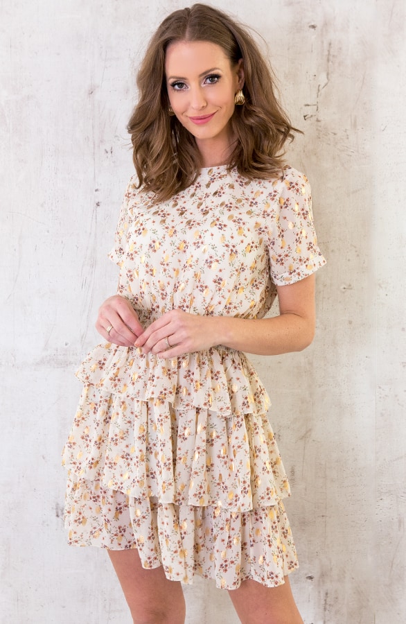Laagjes Bloemen Jurk Creme – shoparchief, foto 2