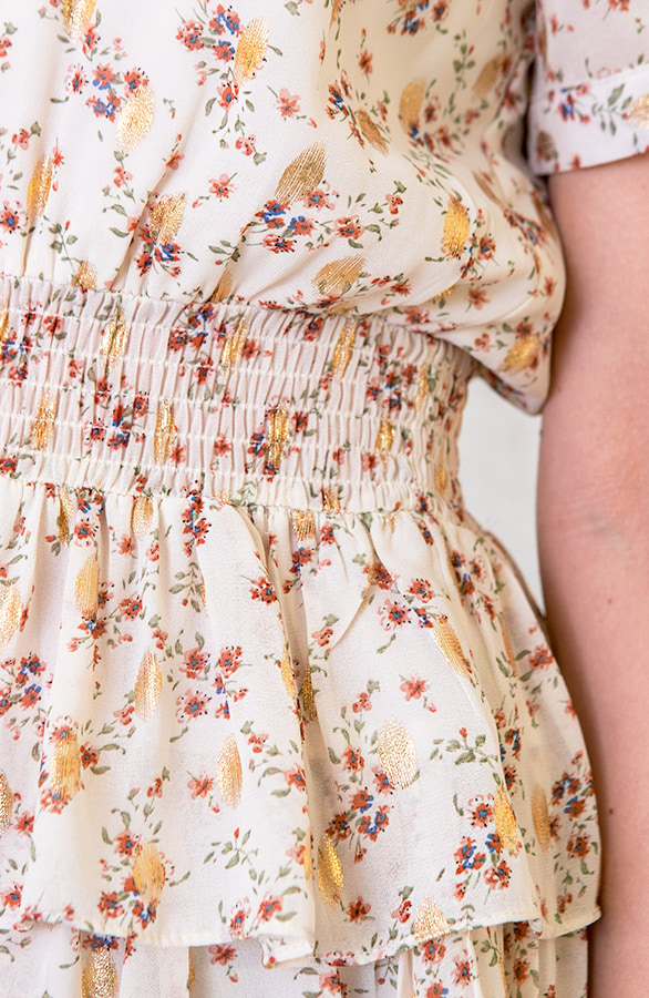 Laagjes Bloemen Jurk Creme – shoparchief, foto 5