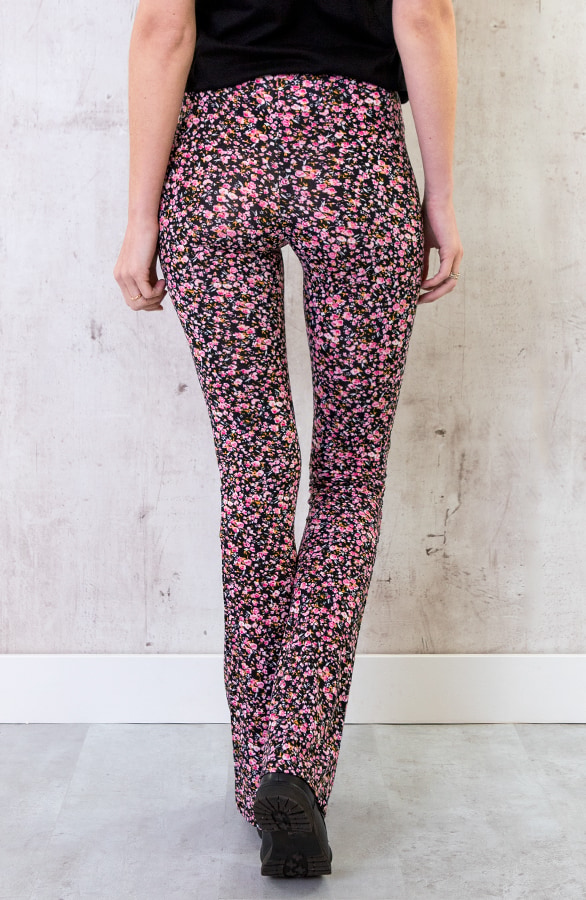Flared Broek Bloemen Zwart – shoparchief, foto 3