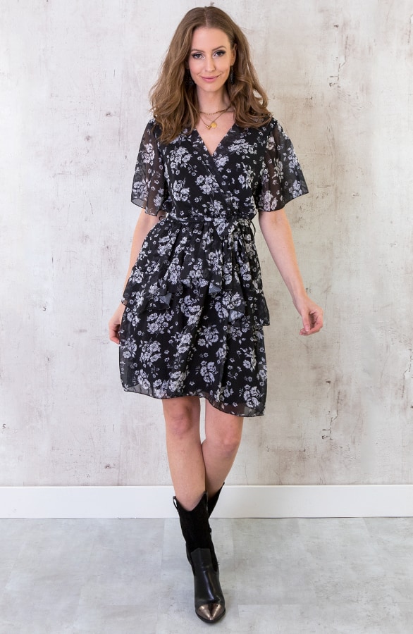 Bloemen Laagjes Jurk Zwart – shoparchief, foto 3