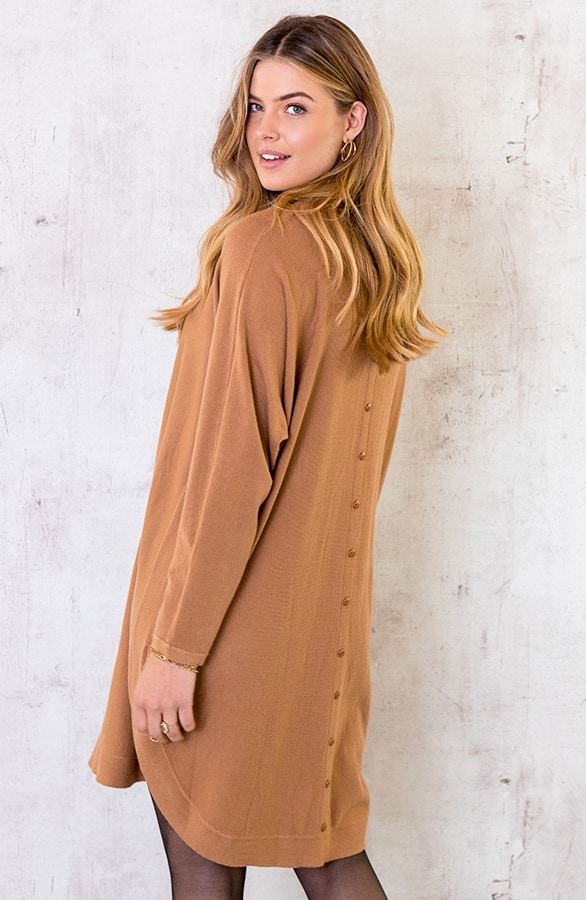 Comfy Trui Lang Camel – shoparchief, foto 2