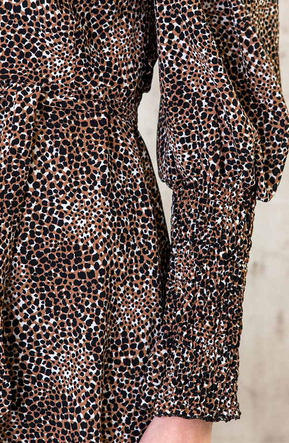 Maxi Cheetah Jurk Met Pofmouwen – shoparchief, foto 5