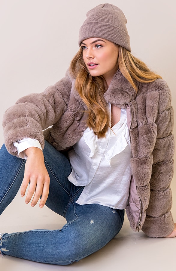 Beanie Dames Taupe – shoparchief, foto 2