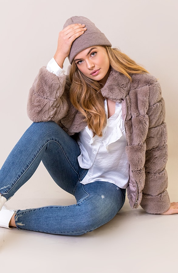 Beanie Dames Taupe – shoparchief