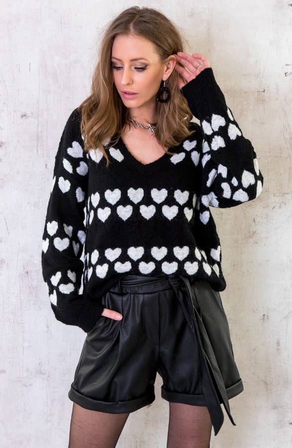 Trui Met Hartjes Zwart – shoparchief