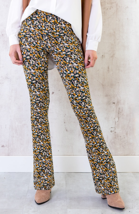 Flared Hose Blumen Ocker, Shoparchiv