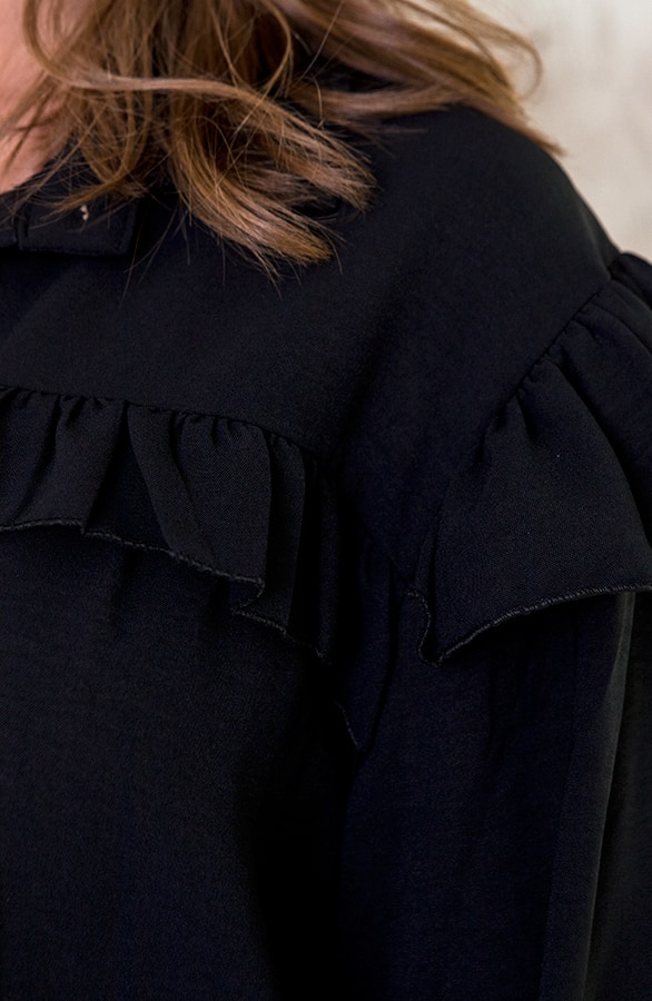 Knopen Ruches Blouse Zwart – shoparchief, foto 5
