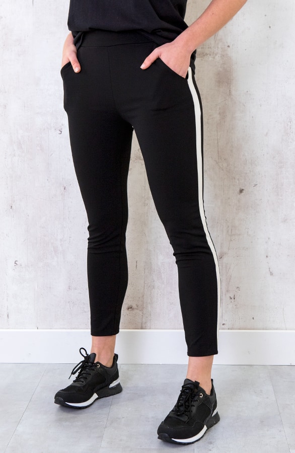 Broek Met Bies Wit – shoparchief