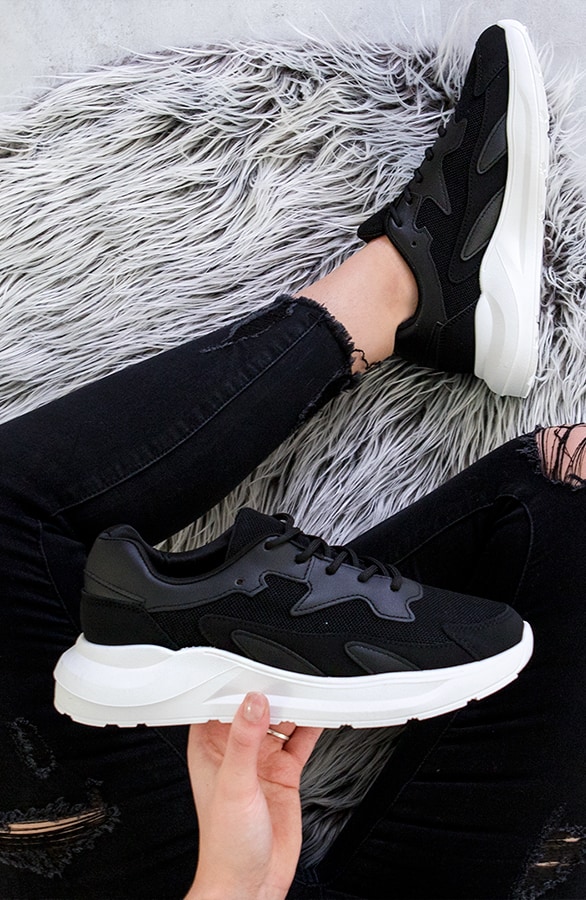 Sneakers Favorite Zwart – shoparchief