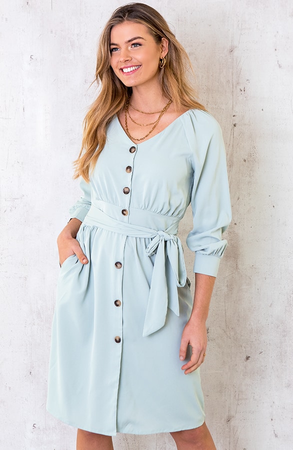 Knopen Jurk Met Ceintuur Mint – shoparchief
