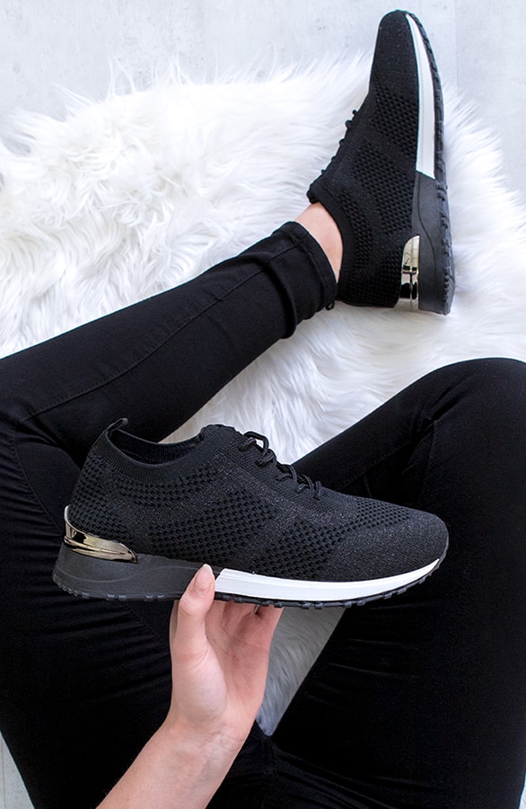 Sneakers Stretch Favorite Zwart – shoparchief