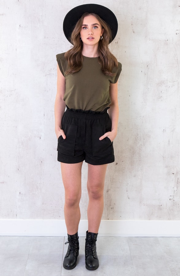Suedine Short Met Zakken Zwart – shoparchief, foto 10