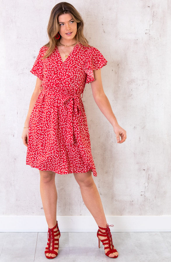Bloemen Jurk Met Strik Rood – shoparchief, foto 2