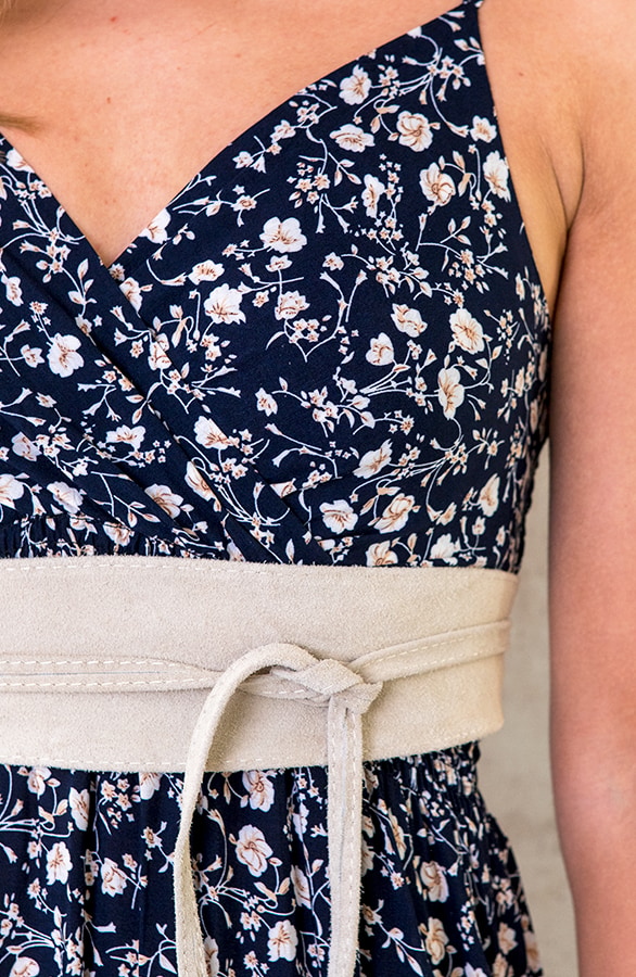 Spaghetti Maxi Jurk Bloemen Marine – shoparchief, foto 6