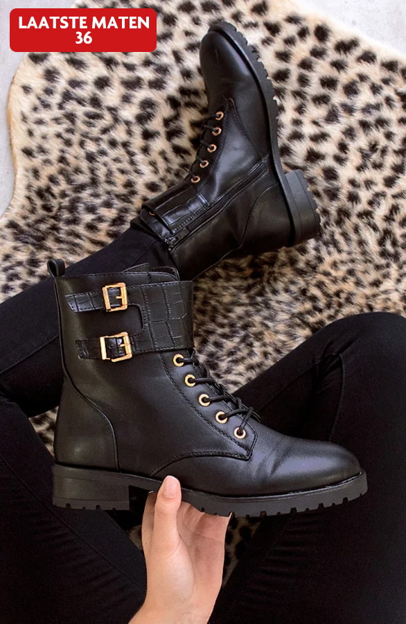 Buckle Boots Snake Zwart – shoparchief