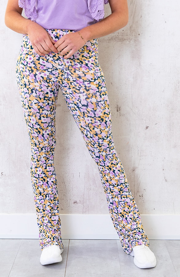 Flared Broek Print Lila – shoparchief