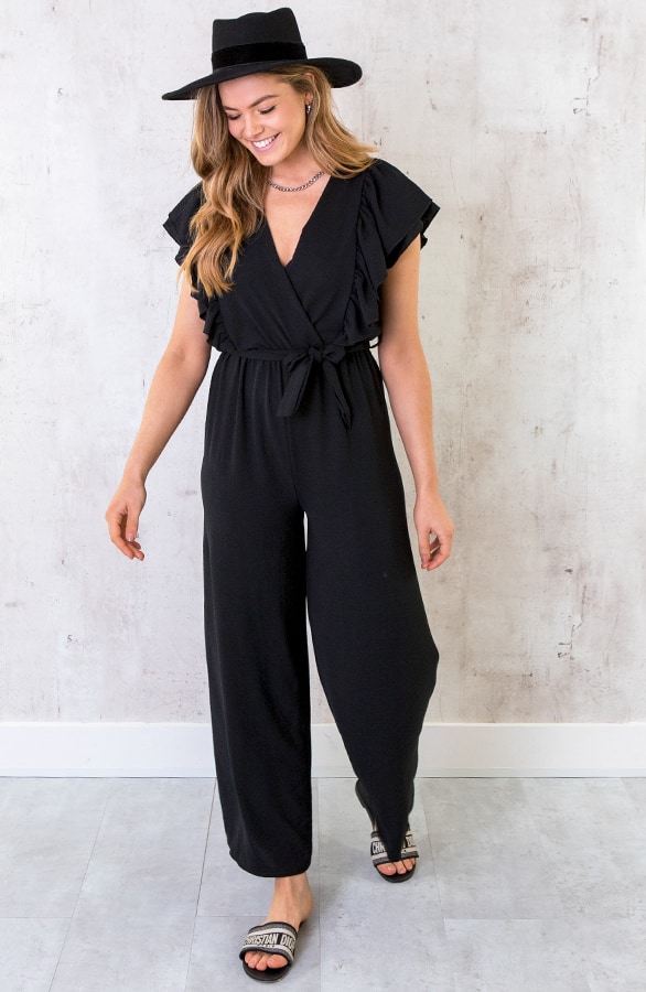 Jumpsuit Met Ruffle Mouwen Zwart – shoparchief