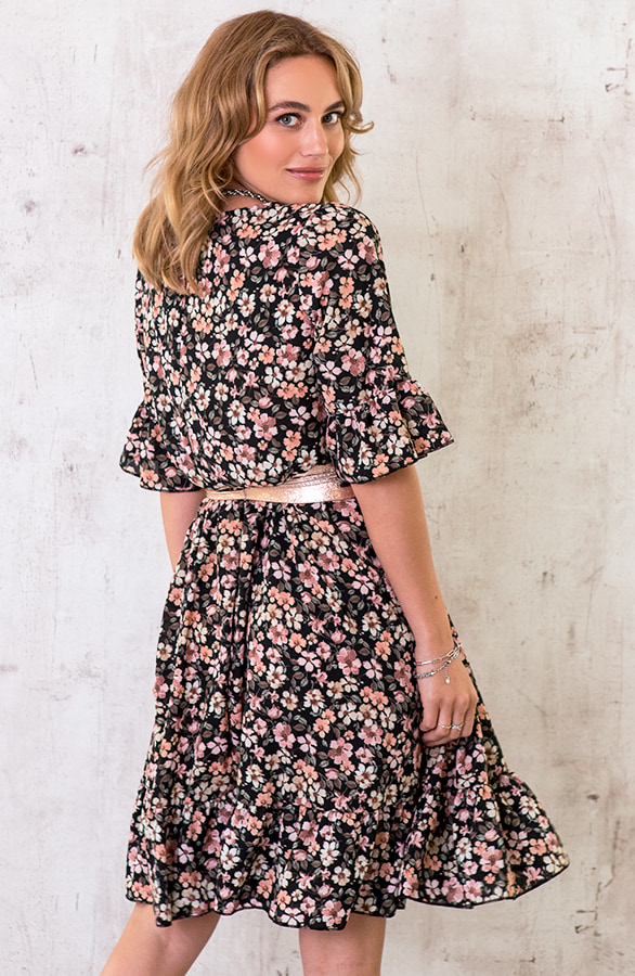 Bloemen Jurk Zwart Roze – shoparchief, foto 3