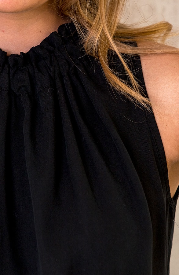 Mouwloze Strik Top Zwart – shoparchief, foto 3