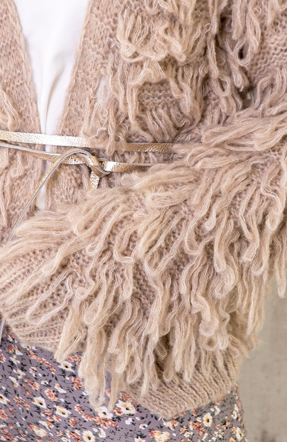 Oversized Knitted Fringe Vest Taupe – shoparchief, foto 4