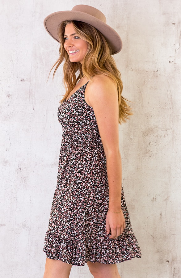 Spaghetti Jurk Bloemen Zwart Dust – shoparchief, foto 3