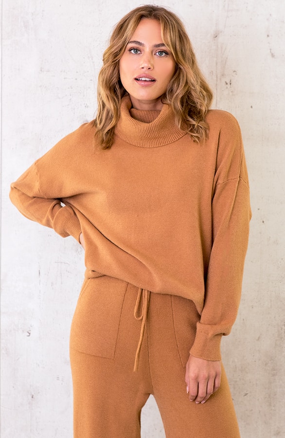 Chloe Soft Col Camel – shoparchief