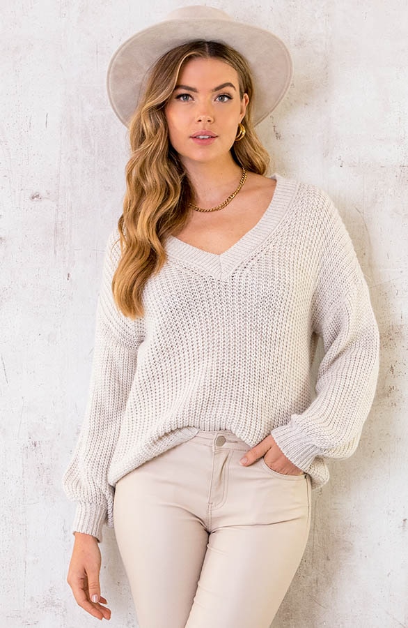 Gebreide Trui Met V-hals Beige – shoparchief