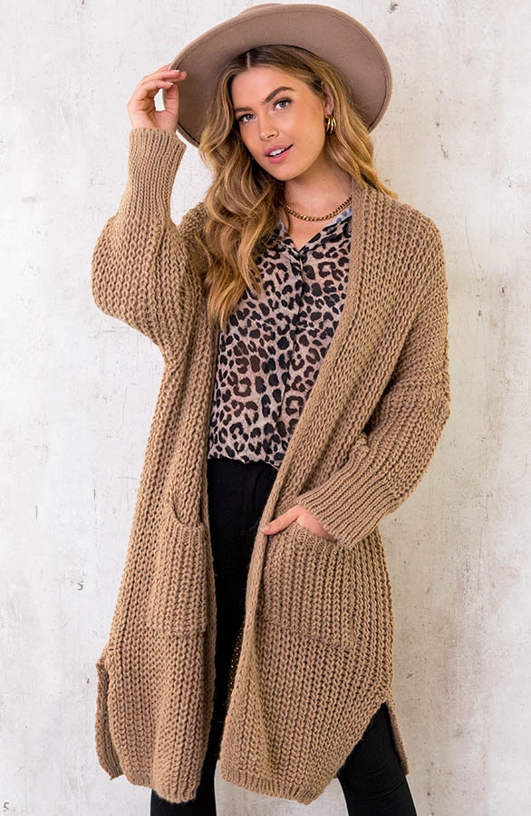 Grof Gebreid Midi Vest Camel – shoparchief
