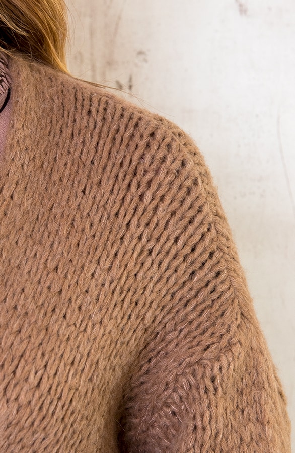 Oversized Knitted Vest Camel – shoparchief, foto 5