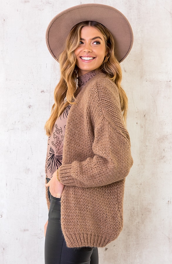 Oversized Knitted Vest Camel – shoparchief, foto 3