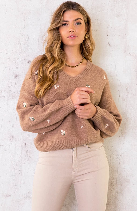 V-hals Trui Met Bloemetjes Camel – shoparchief, foto 2