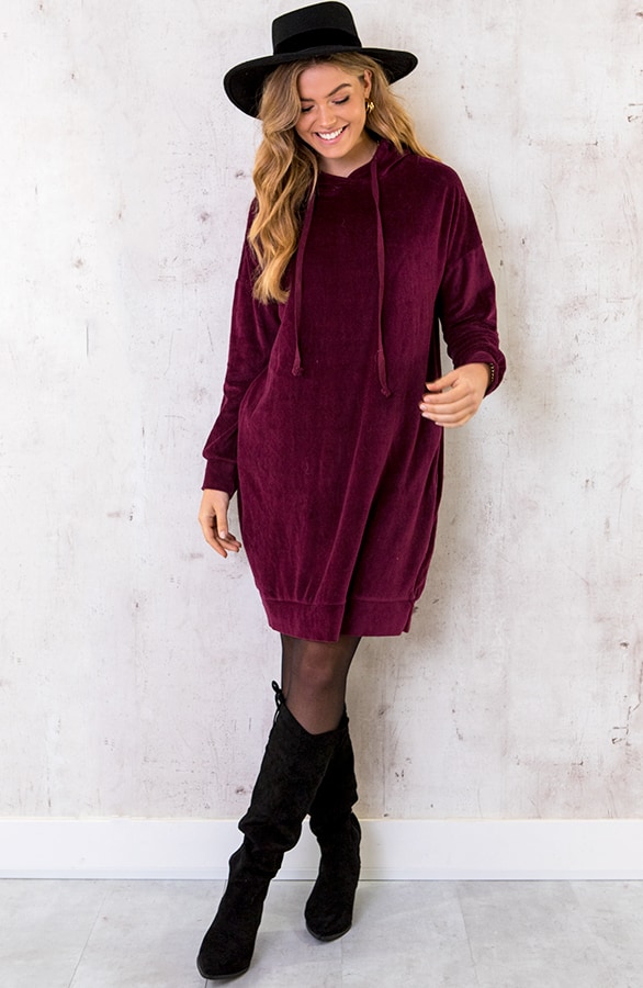 Velvet Jurk Met Capuchon Bordeaux – shoparchief, foto 2