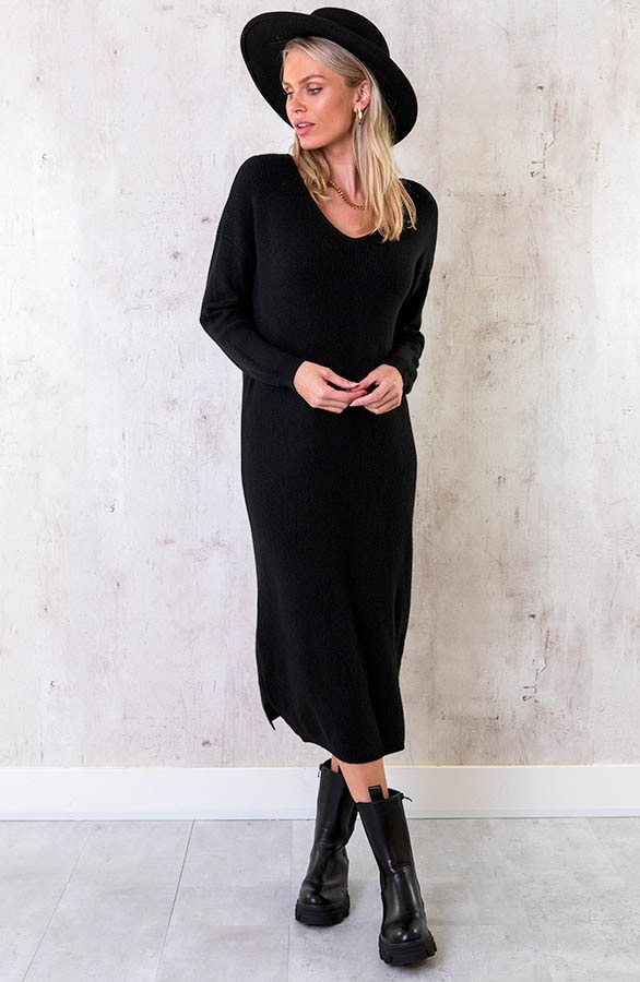 Gebreide Jurk Met V-hals Zwart – shoparchief
