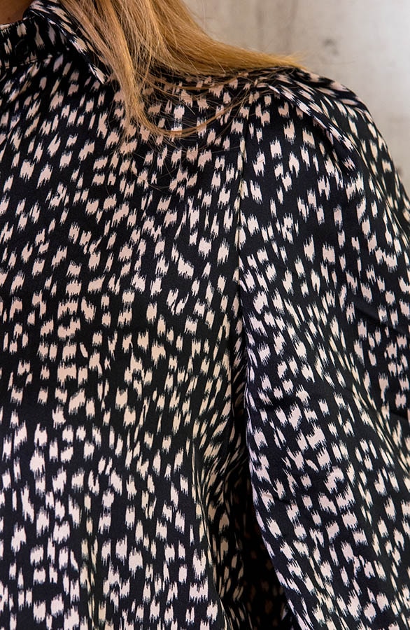 Silk Print Blouse Deluxe Zwart – shoparchief, foto 5