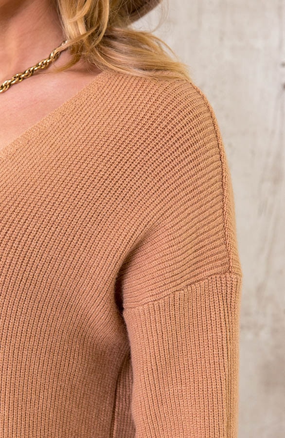 Gebreide Jurk Met V-hals Camel – shoparchief, foto 5