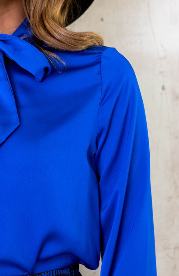 Satijnen Strik Blouse Kobalt – shoparchief, foto 5