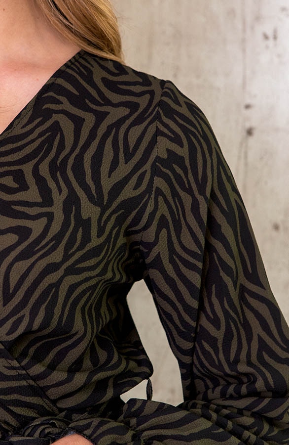 Jurk Met Zebraprint Zwart Groen – shoparchief, foto 4
