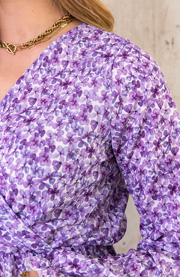 Overslag Jurk Aquarel Bloemen Lila – shoparchief, foto 5