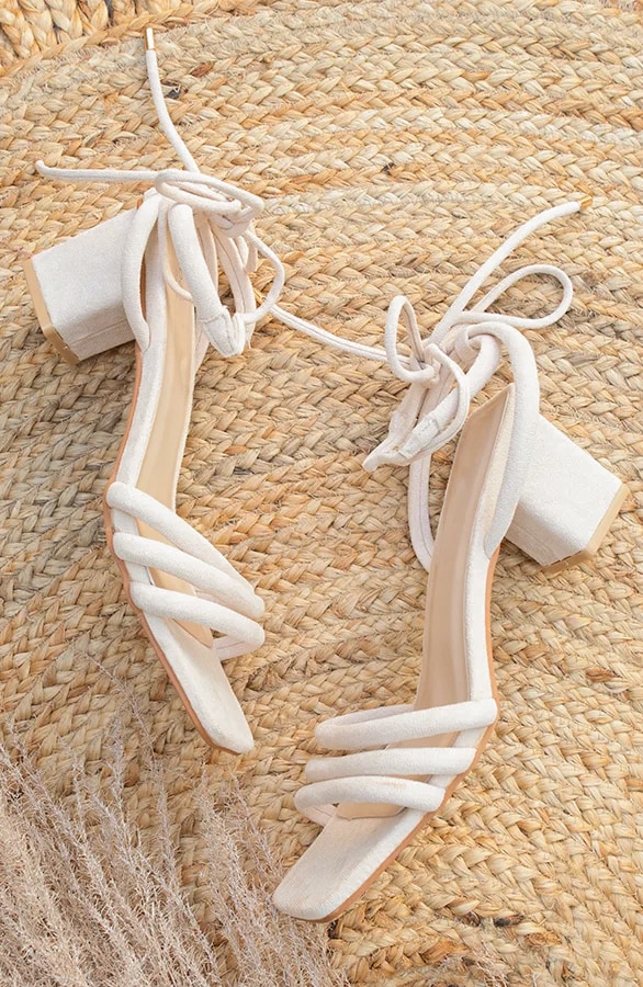Strik Heels Suede Beige – shoparchief