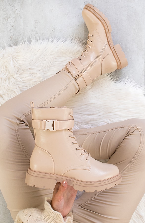 Biker Boots Mit Clip Beige, Shoparchiv