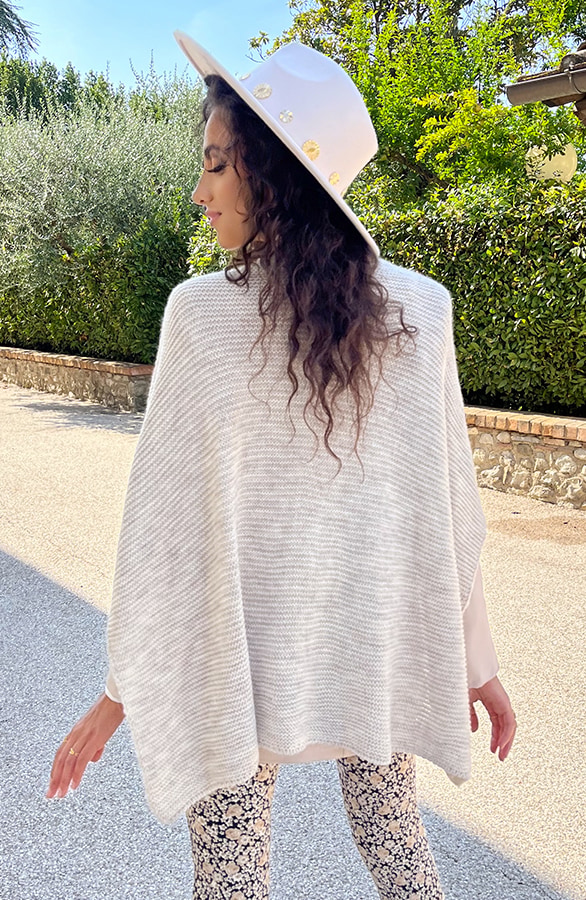 Overslag Poncho Beige – shoparchief, foto 5