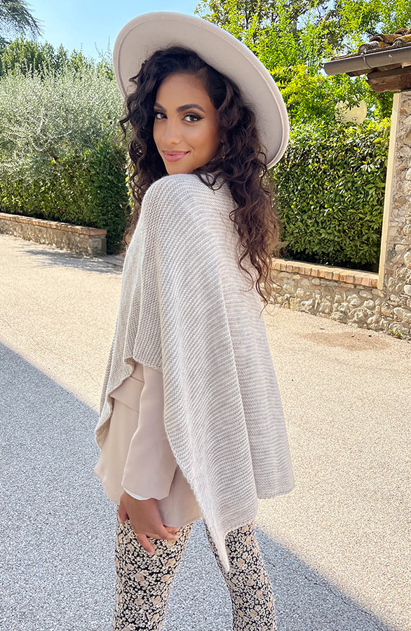 Overslag Poncho Beige – shoparchief, foto 4