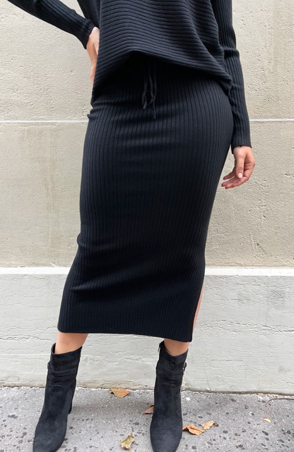 Rok Twinset Zwart 2.0 – shoparchief