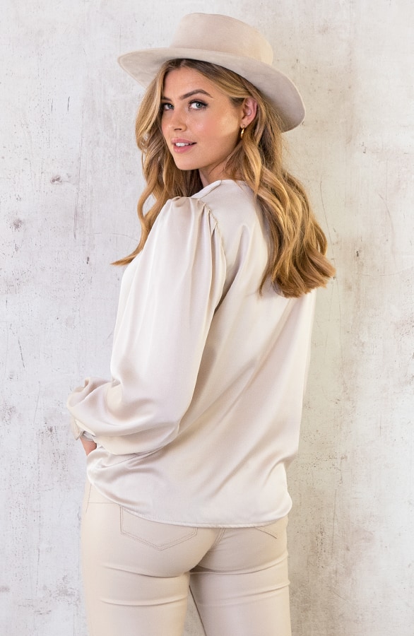 Silk Blouse Met Gouden Detail Beige – shoparchief, foto 5