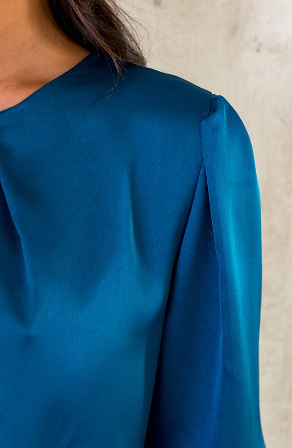 Silk Blouse Met Gouden Detail Petrol – shoparchief, foto 5